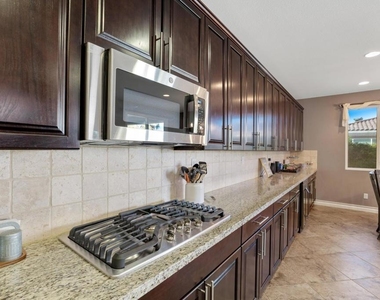 48219 Newport Bridge Place - Photo Thumbnail 11