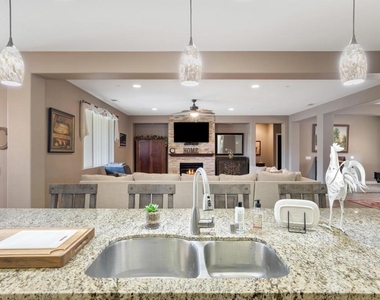 48219 Newport Bridge Place - Photo Thumbnail 10