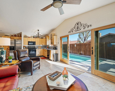 53390 Avenida Navarro - Photo Thumbnail 14