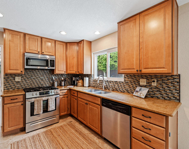 49035 Tango Court - Photo Thumbnail 12