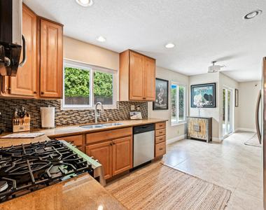 49035 Tango Court - Photo Thumbnail 11