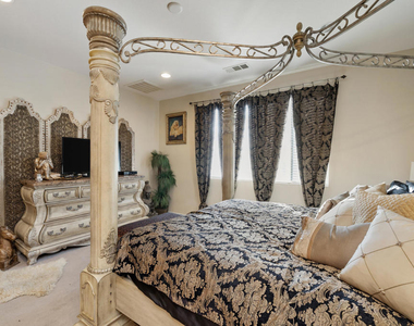 42753 Della Place - Photo Thumbnail 15