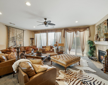42753 Della Place - Photo Thumbnail 8
