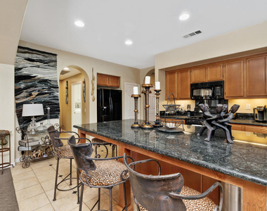 42753 Della Place - Photo Thumbnail 7