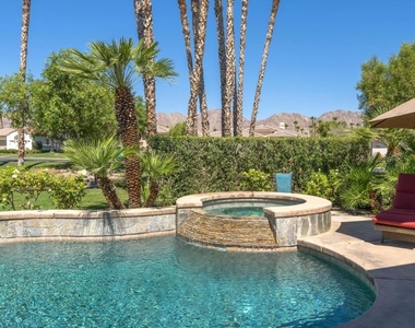 80706 Hermitage - Photo Thumbnail 7