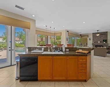 80706 Hermitage - Photo Thumbnail 24