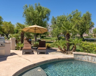 80706 Hermitage - Photo Thumbnail 14