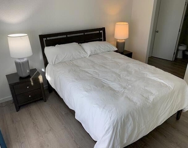 49058 Wayne Street - Photo Thumbnail 13