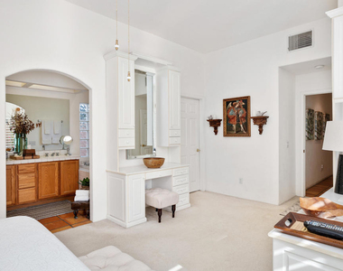 54605 Avenue Vallejo - Photo Thumbnail 28