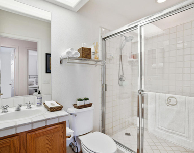 54605 Avenue Vallejo - Photo Thumbnail 17