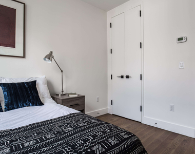 242 Newkirk Avenue - Photo Thumbnail 11