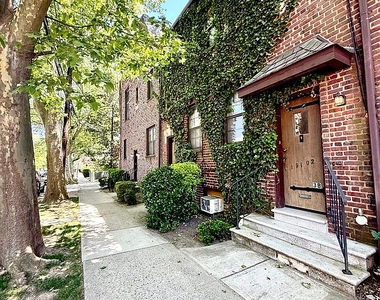 191st Street - Photo Thumbnail 5