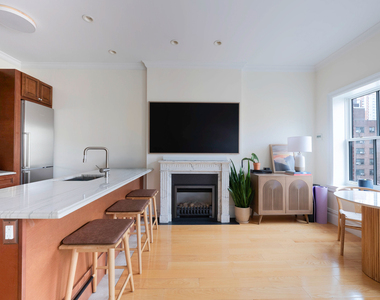 152 Ninth Ave - Photo Thumbnail 6