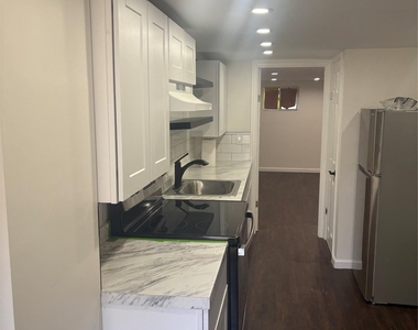 326 Union Avenue - Photo Thumbnail 2