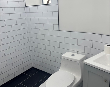 326 Union Avenue - Photo Thumbnail 3