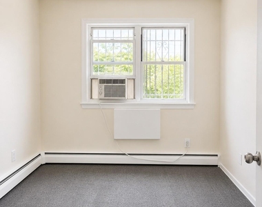8321 Lefferts Boulevard - Photo Thumbnail 2