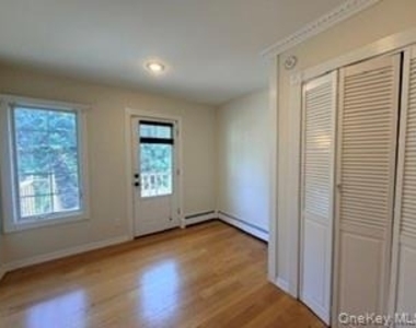 23 W Alhambra Avenue - Photo Thumbnail 11