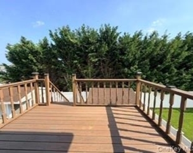 23 W Alhambra Avenue - Photo Thumbnail 15