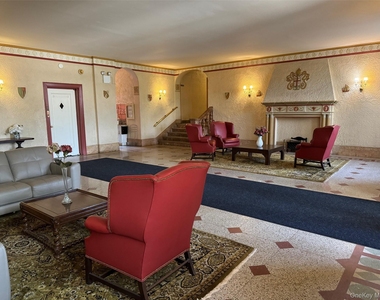 12 Hamilton Place - Photo Thumbnail 9