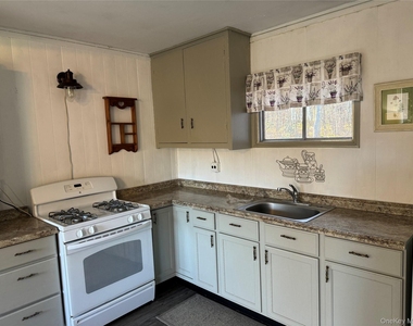359 Masten Road - Photo Thumbnail 7