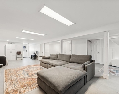 139 Gibson Boulevard - Photo Thumbnail 26