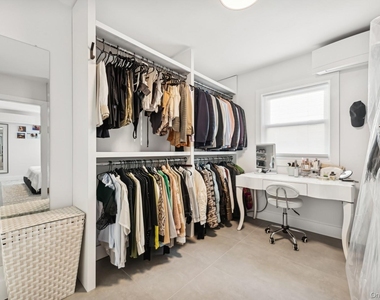 139 Gibson Boulevard - Photo Thumbnail 10