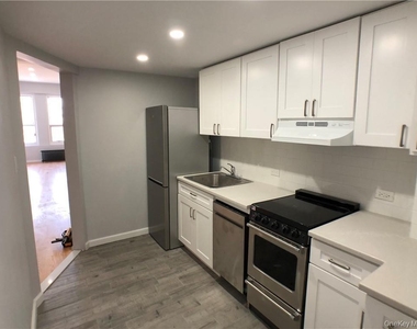 168-170 Myrtle Boulevard - Photo Thumbnail 6
