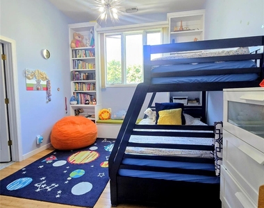 100 Chateau Lane - Photo Thumbnail 22