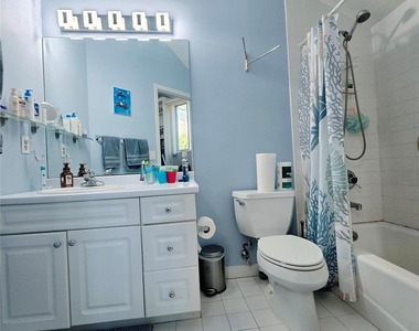 100 Chateau Lane - Photo Thumbnail 16