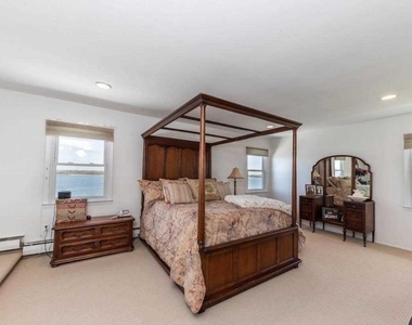 215 Scott Drive - Photo Thumbnail 14