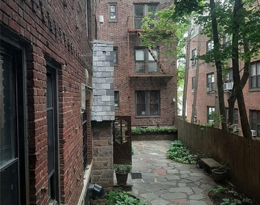 1 Hillside Avenue - Photo Thumbnail 21