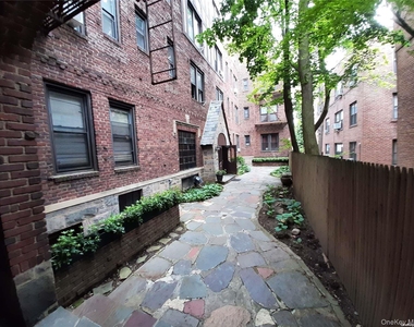 1 Hillside Avenue - Photo Thumbnail 28