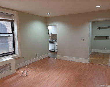 1 Hillside Avenue - Photo Thumbnail 11