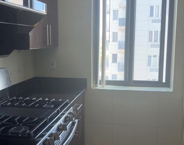 13226 Avery Avenue - Photo Thumbnail 1