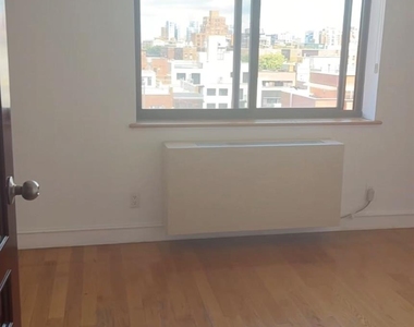 13226 Avery Avenue - Photo Thumbnail 3