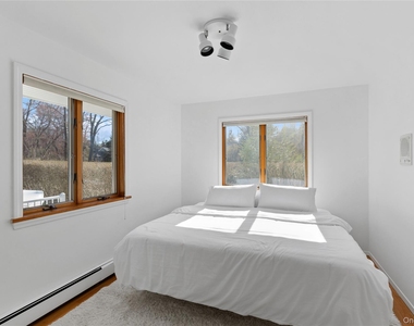 18 Harbor Road - Photo Thumbnail 11