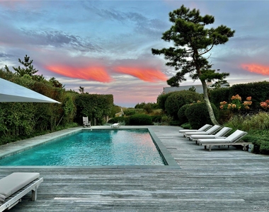 162 Dune Road - Photo Thumbnail 20