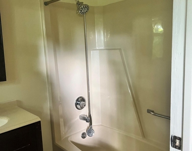 506 Kissam Road - Photo Thumbnail 2