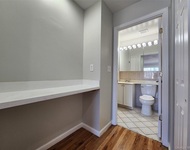 94-17 90th Avenue - Photo Thumbnail 16