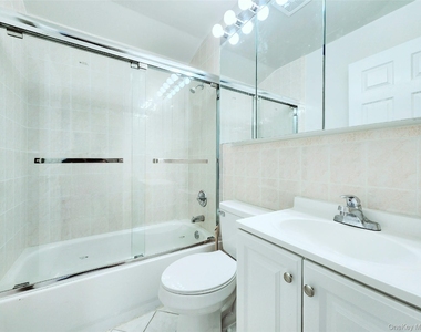 94-17 90th Avenue - Photo Thumbnail 11