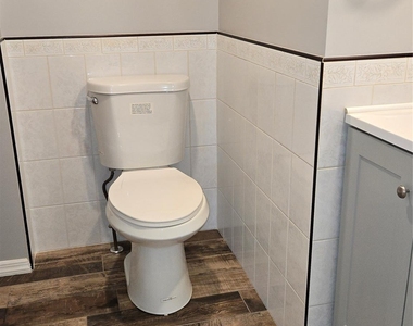91 Wyman Avenue - Photo Thumbnail 7