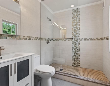 33 Lynwood Road - Photo Thumbnail 13