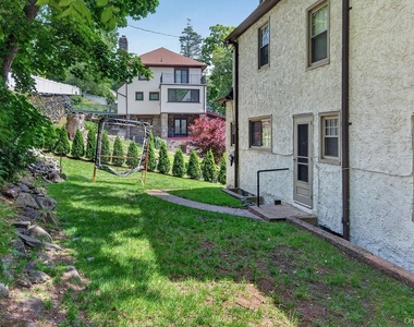 33 Lynwood Road - Photo Thumbnail 29