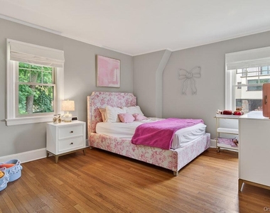 33 Lynwood Road - Photo Thumbnail 20