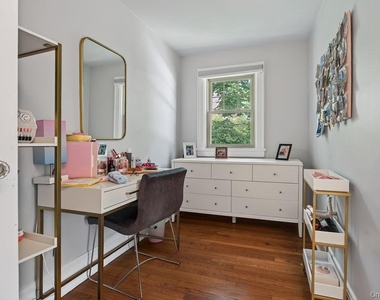 33 Lynwood Road - Photo Thumbnail 22
