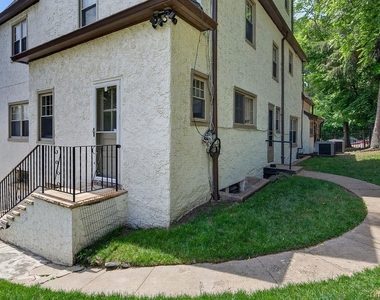 33 Lynwood Road - Photo Thumbnail 30