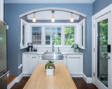 17 Bonnett Avenue - Photo Thumbnail 8