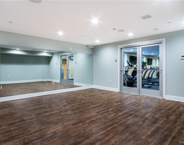 40 Jackson Avenue - Photo Thumbnail 18