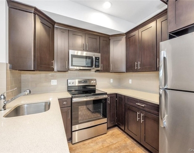 40 Jackson Avenue - Photo Thumbnail 4