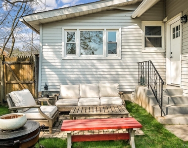36 Dearborn Avenue - Photo Thumbnail 19
